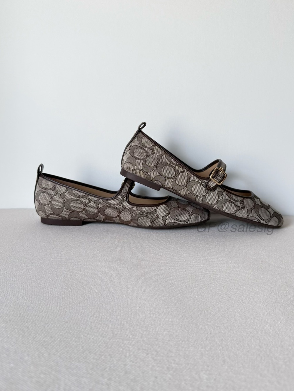 NWT Coach C Rivet Mary Jane
In Signature Jacquard oak/Maple CAP82 Size 9.5 - Picture 7 of 11